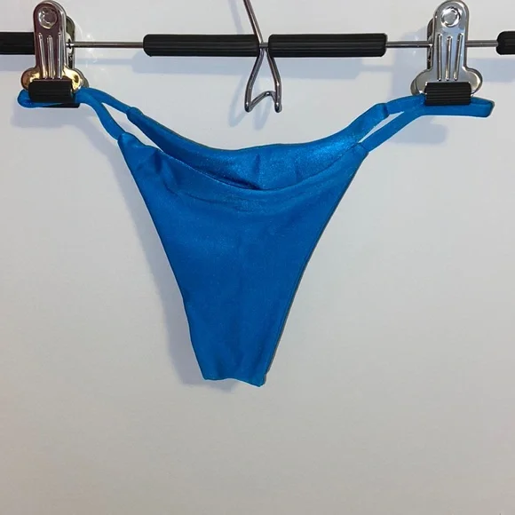 Lali and Layla bikini set - Picture 5 of 13